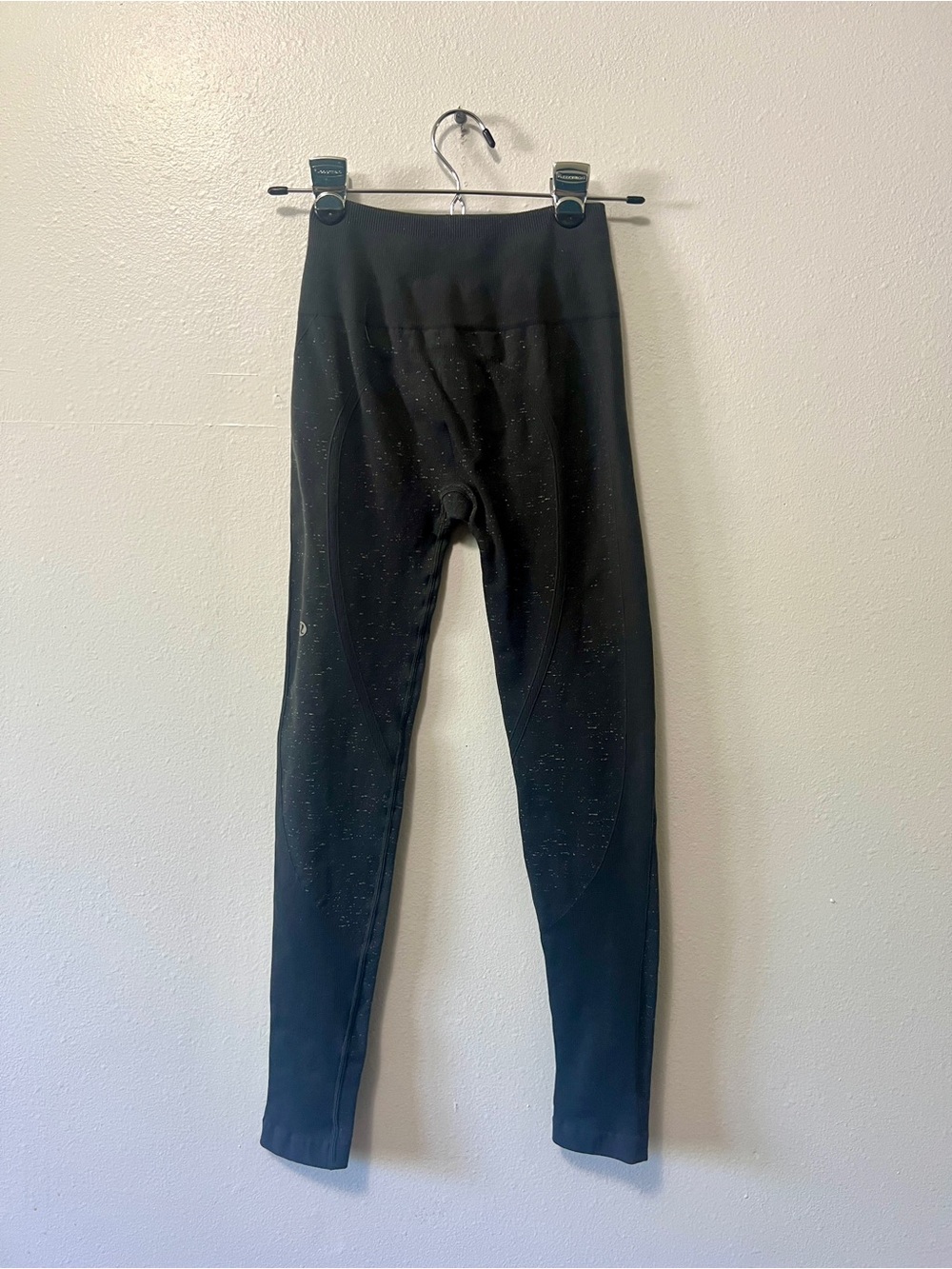 Lululemon Athletica Grey Speckled Ebb to Street Leggings - Size 4 - Picture 9 of 12